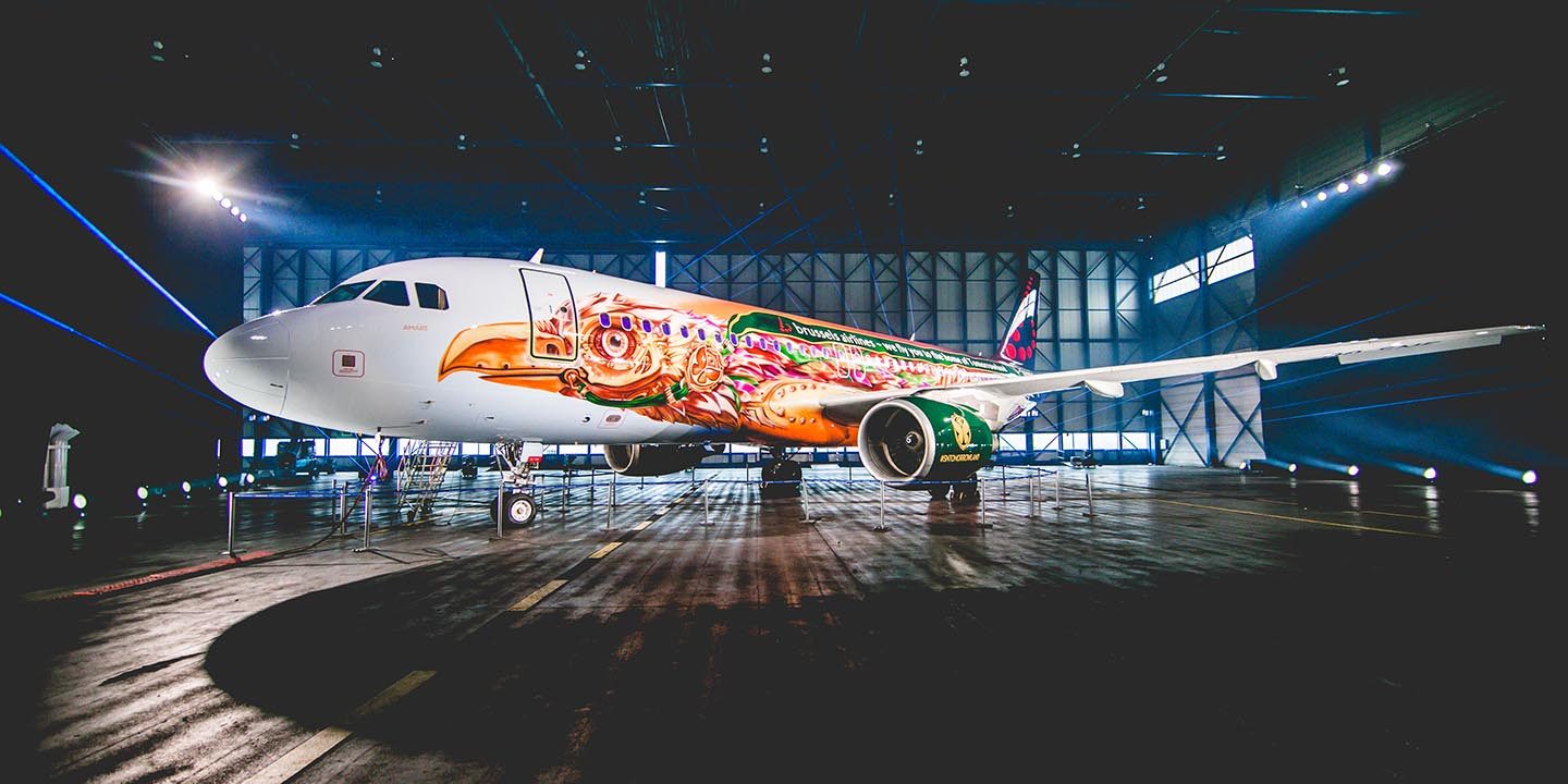 Amare  in an hangar